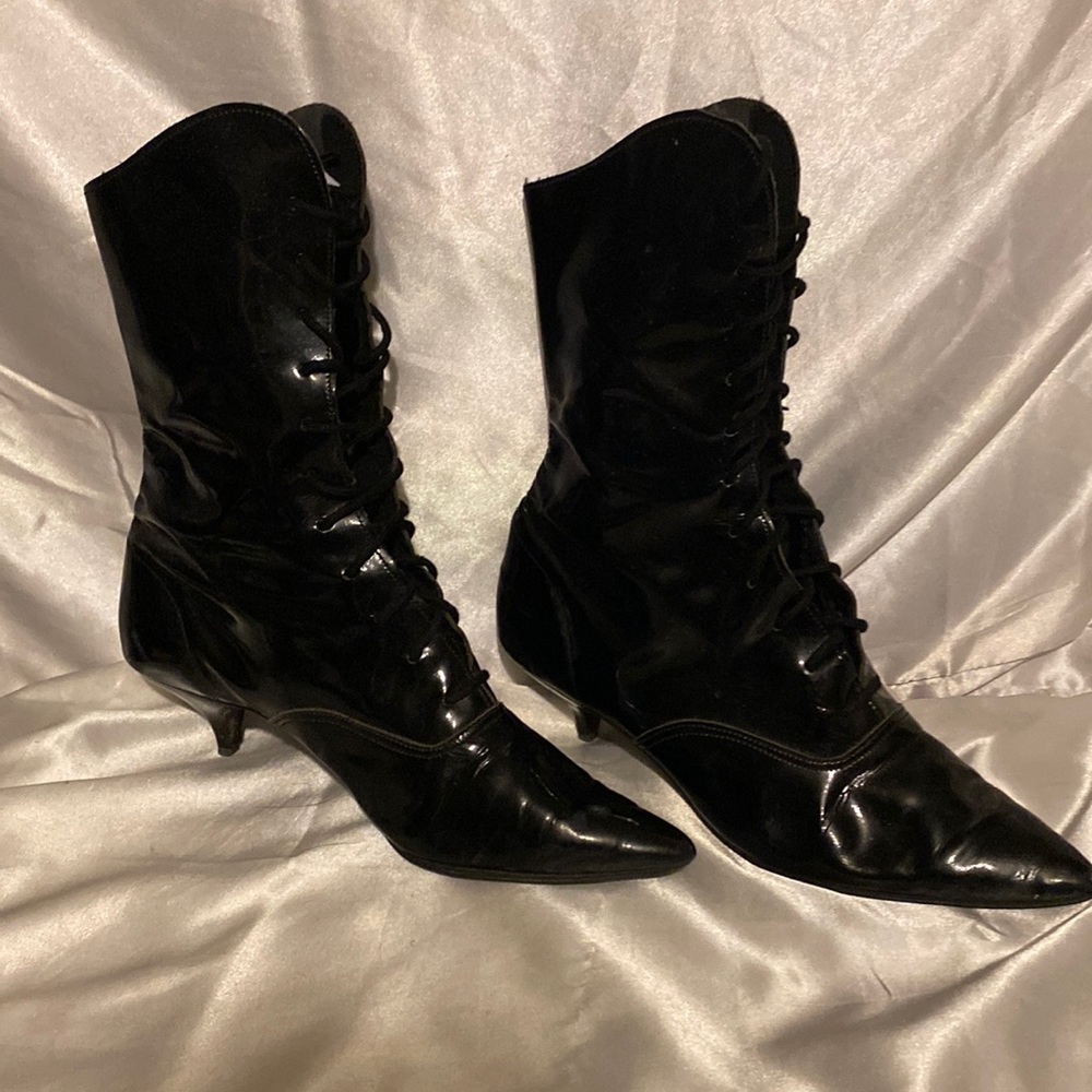 Vintage 80’s black patent leather lace up boots